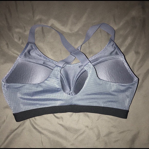 Victoria Secret Light Weight Sport Bra 34D - Picture 2 of 3